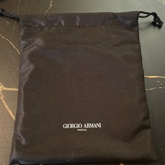 Giorgio Armani Red Cosmetic Pouch Set - Picture 3 of 13